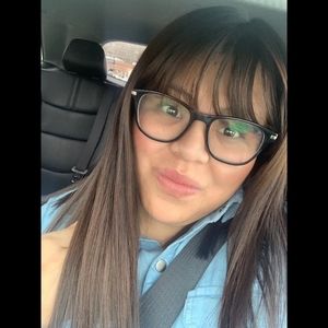 Meet your Posher, Vanessa